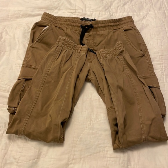 Cargo pants - Picture 2 of 3